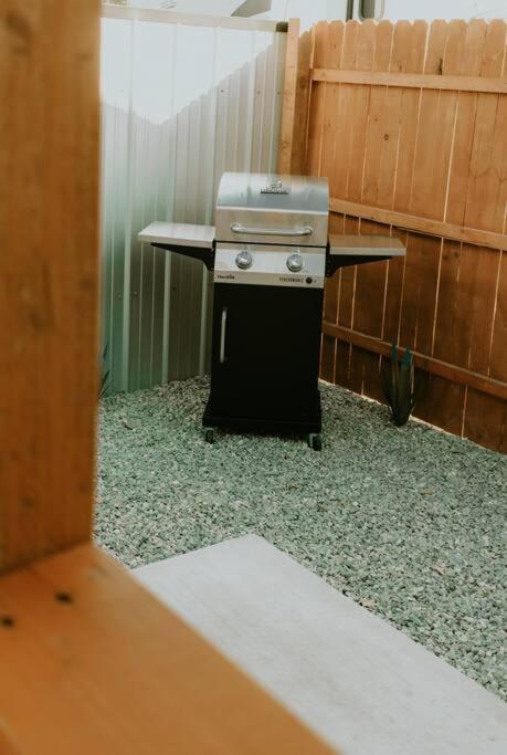 Agave Tiny House At Cactus Flower-Hot Tub-Pet Friendly-No Pet Fees! Albuquerque Dış mekan fotoğraf